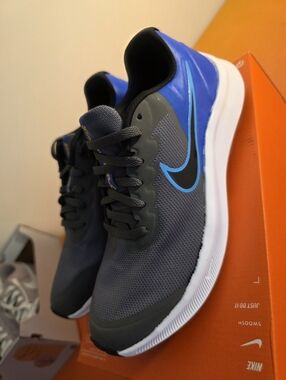 Brand New- Nike Star Runner 3. Size 5.5 Youth Equivalent to 7 Womens.